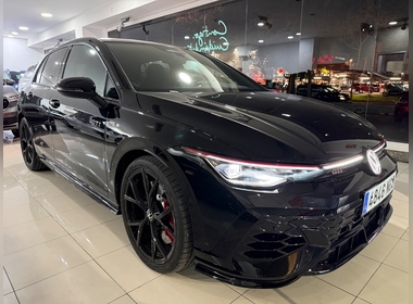 Volkswagen - Golf VIII